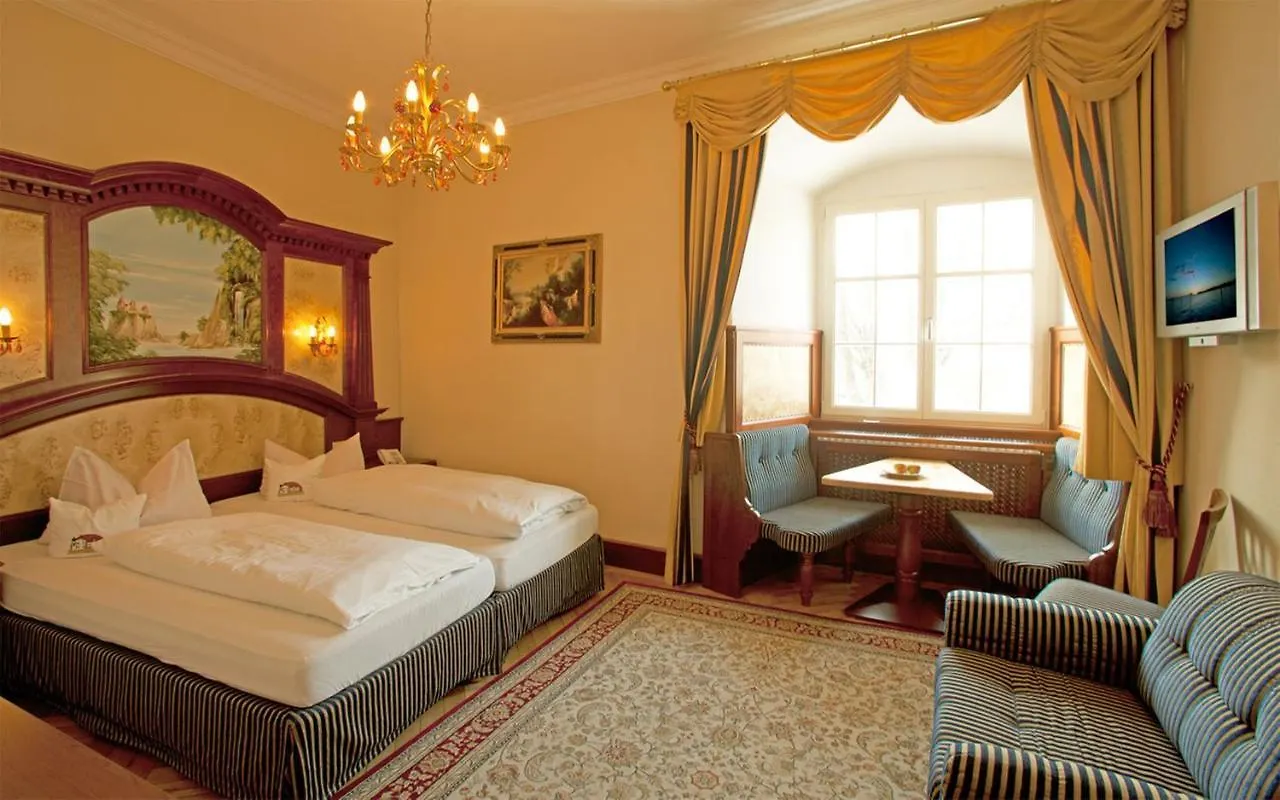 Schloss Hotel Wasserburg