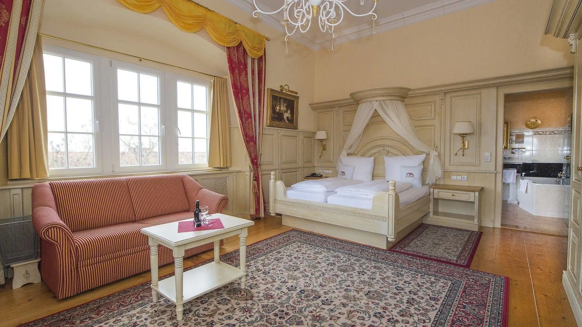 Schloss Hotel Wasserburg 3*, Wasserburg am Bodensee Germany