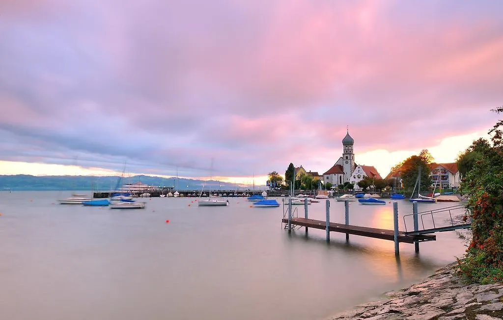 Schloss Hotel Wasserburg  Wasserburg am Bodensee